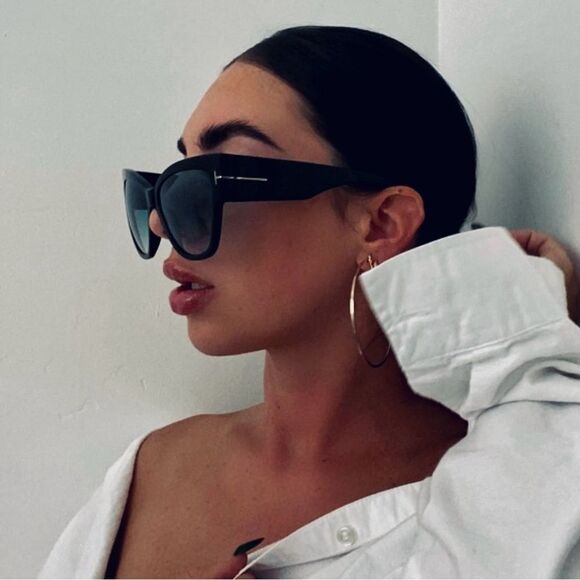 ♥️ TOM FORD EYEWEAR ANOUSHKA CAT EYE
SUNGLASSES - Picture 3 of 16